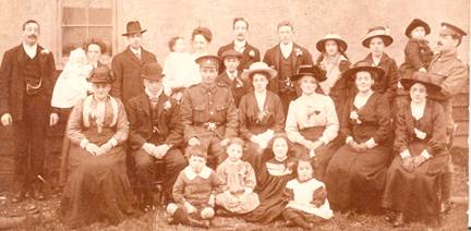 EnglishFamc1915.jpg